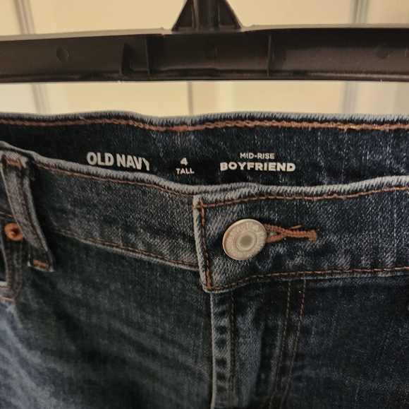 Old Navy Tall Mid-rise Boyfriend Jeans - Picture 3 of 4